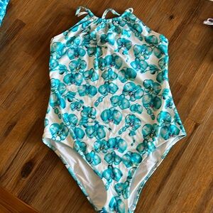 Beautiful Vilebrequin swimsuit. Size 14.